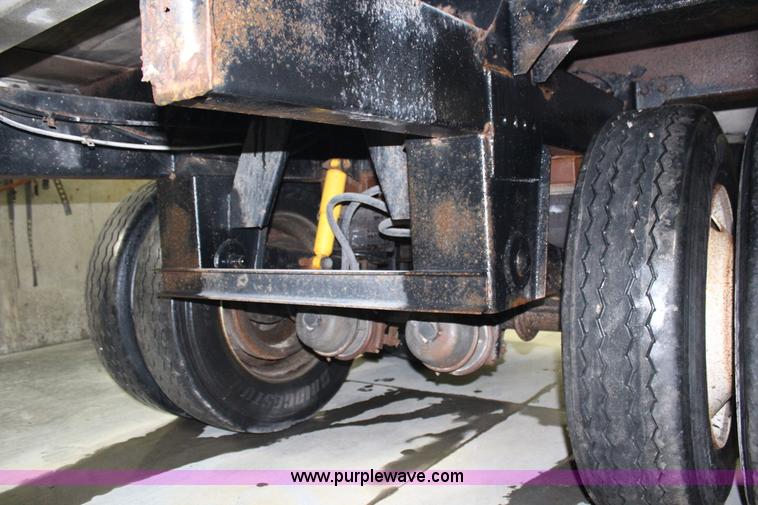 image for item G5359 1992 Timpte double hopper grain trailer