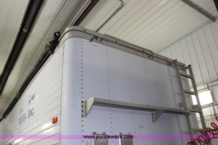 image for item G5359 1992 Timpte double hopper grain trailer