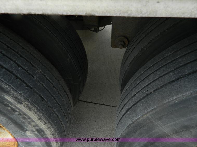 image for item G7826 2000 Wabash 53' dry van trailer