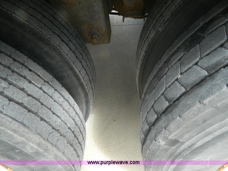 image for item G7826 2000 Wabash 53' dry van trailer