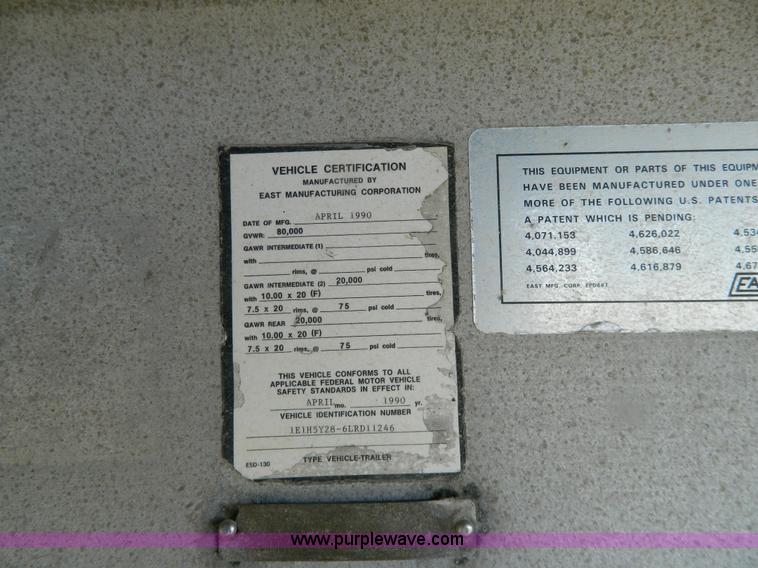 image for item G7829 1990 East aluminum flatbed trailer