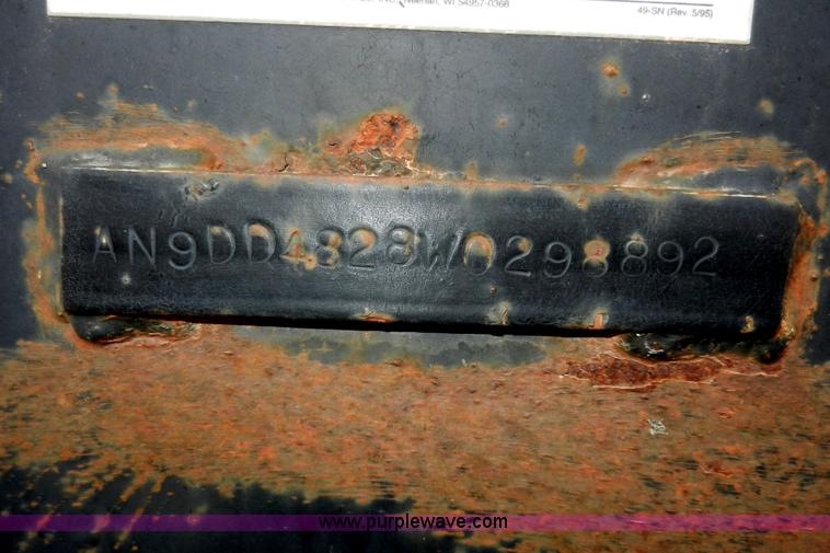 image for item X9596 1998 Neville single drop deck trailer