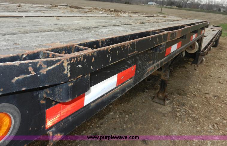 image for item X9596 1998 Neville single drop deck trailer