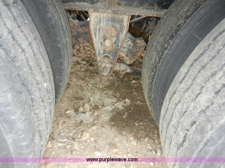 image for item X9596 1998 Neville single drop deck trailer