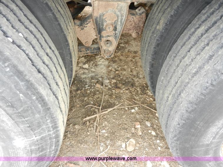 image for item X9596 1998 Neville single drop deck trailer