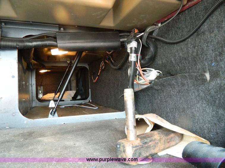 image for item Y9306 2007 International 9400i semi truck