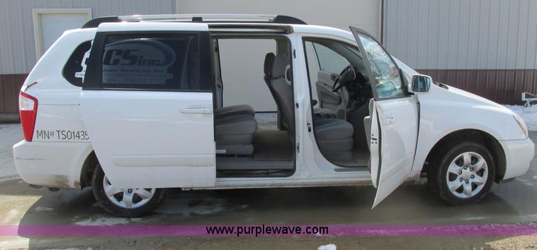 image for item A8508 2006 Kia Sedona