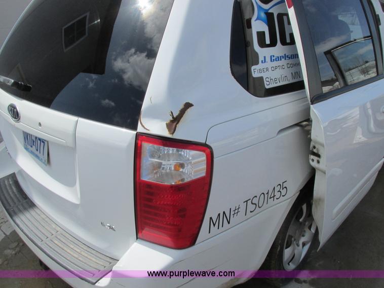 image for item A8508 2006 Kia Sedona