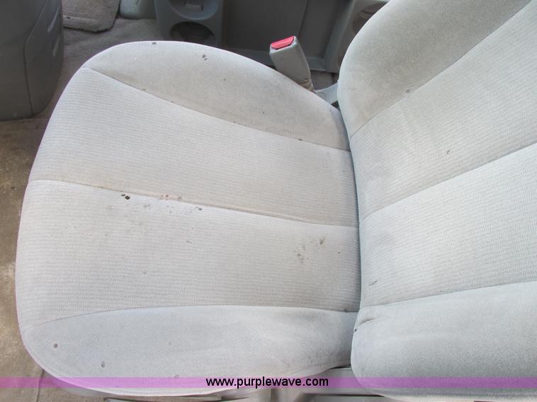 image for item A8508 2006 Kia Sedona