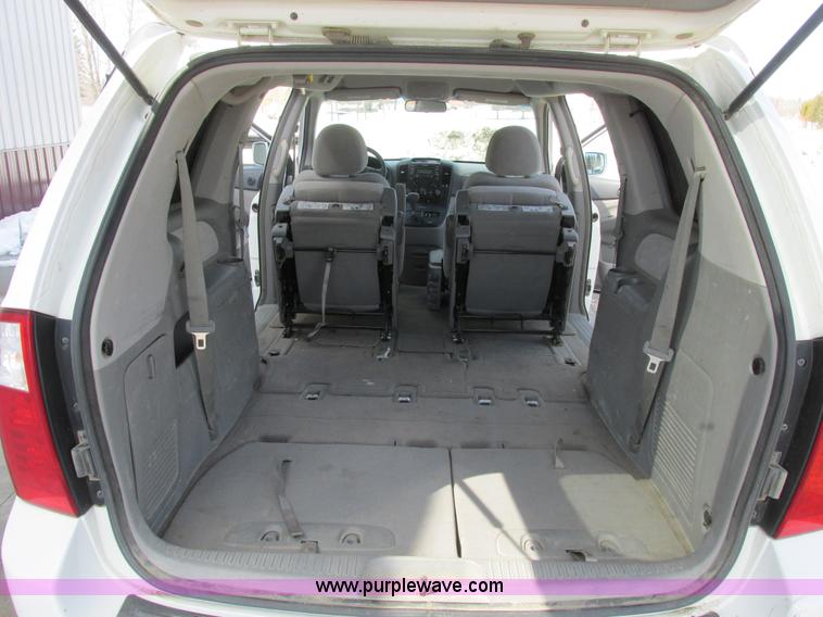 image for item A8508 2006 Kia Sedona