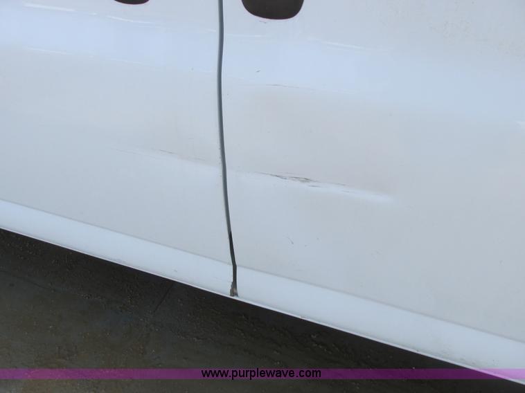 image for item A8509 2005 GMC Savana G1500 van