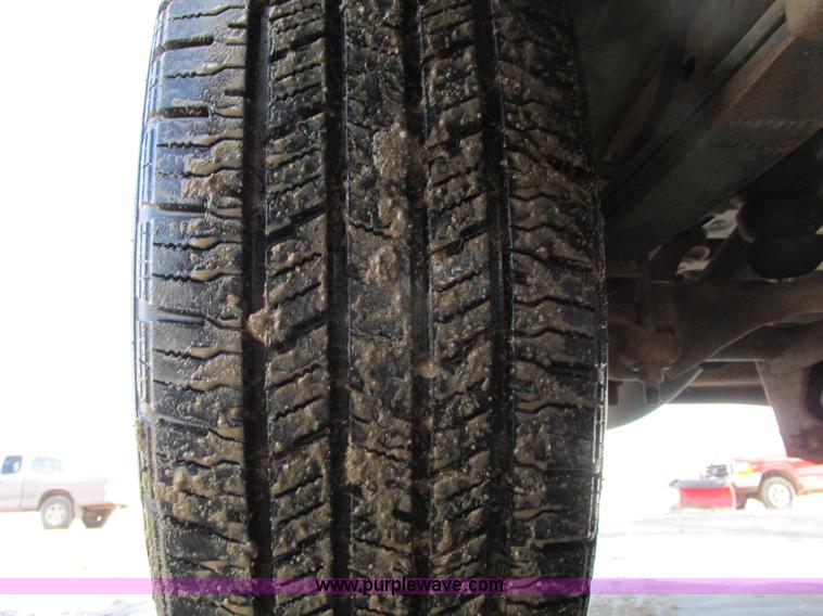 image for item A8510 2006 Chevrolet Express 1500 van