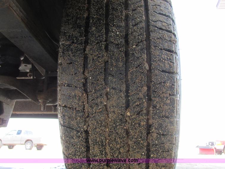 image for item A8510 2006 Chevrolet Express 1500 van