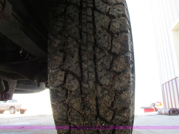 image for item A8512 2006 Chevrolet Express van