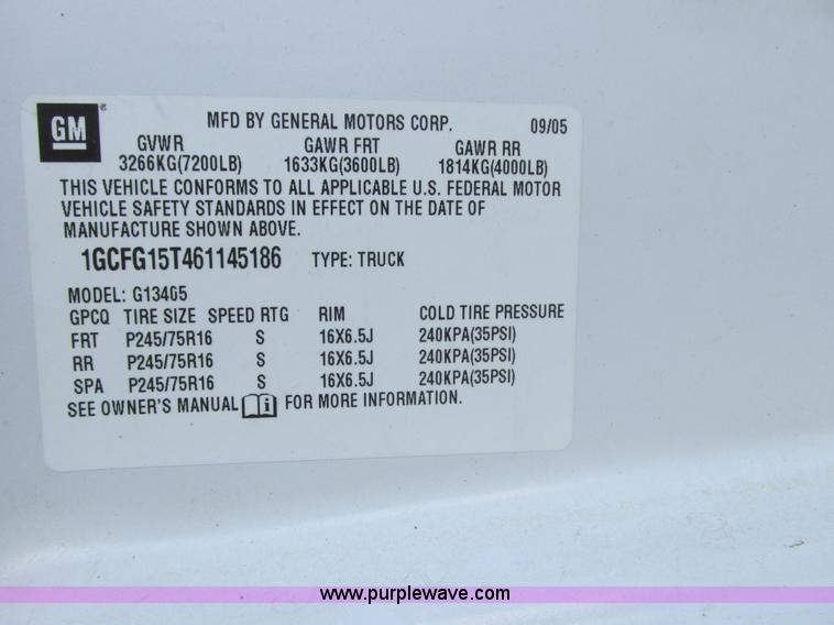 image for item A8512 2006 Chevrolet Express van