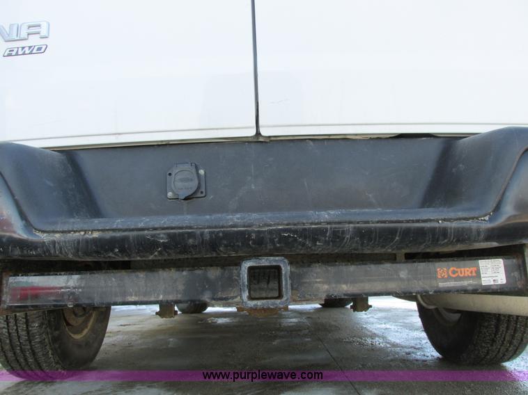 image for item A8513 2006 GMC Savana G1500 van