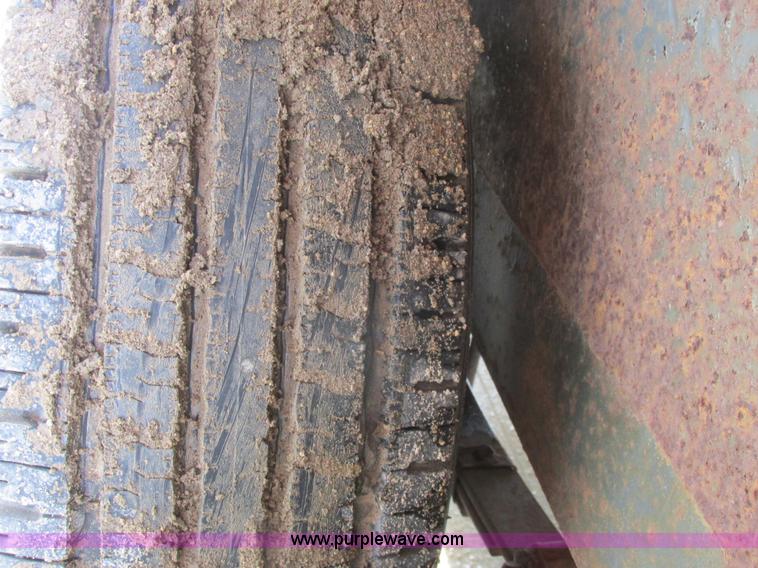 image for item A8515 1999 Mongoose drop deck gooseneck trailer