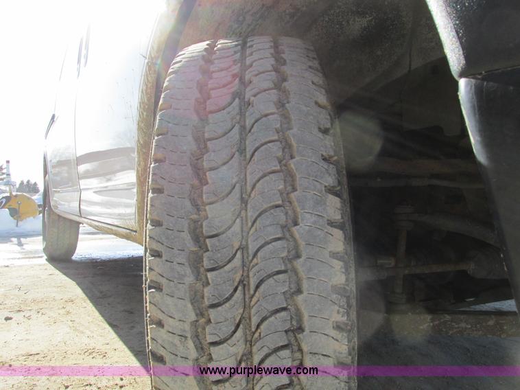 image for item A8518 2005 GMC Savana G1500 van