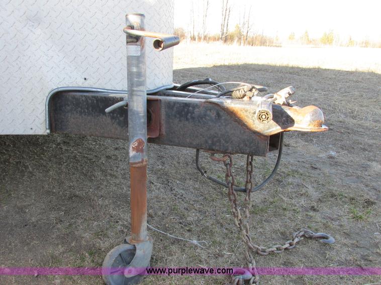 image for item A8524 2001 Knight cargo trailer