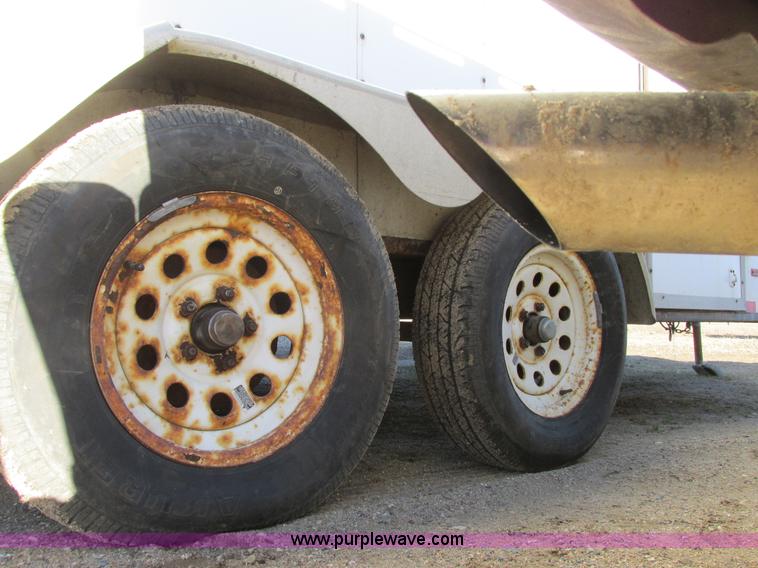 image for item A8524 2001 Knight cargo trailer