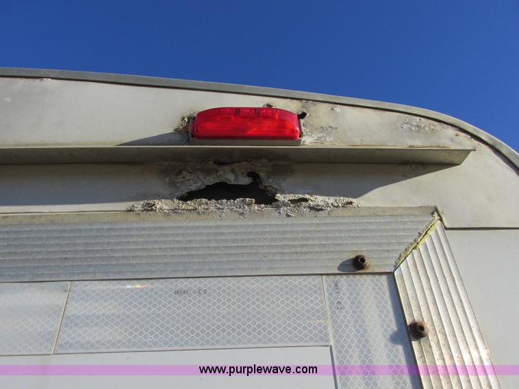 image for item A8524 2001 Knight cargo trailer