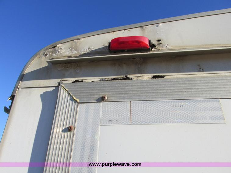 image for item A8524 2001 Knight cargo trailer