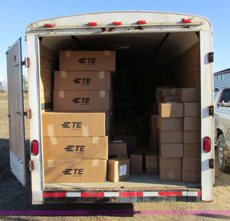 image for item A8524 2001 Knight cargo trailer