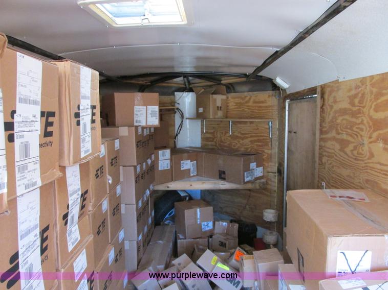 image for item A8524 2001 Knight cargo trailer