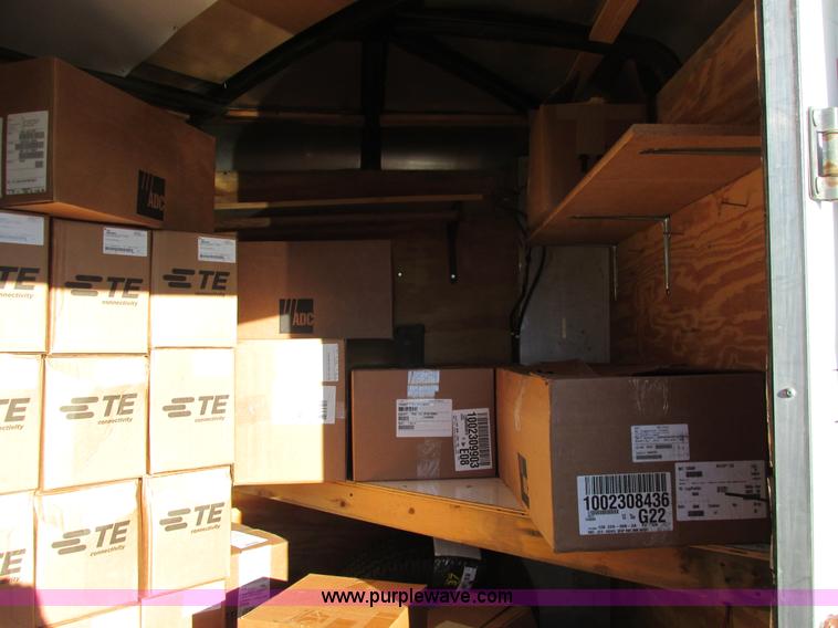 image for item A8524 2001 Knight cargo trailer