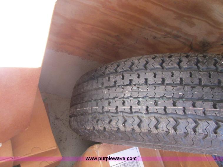 image for item A8524 2001 Knight cargo trailer