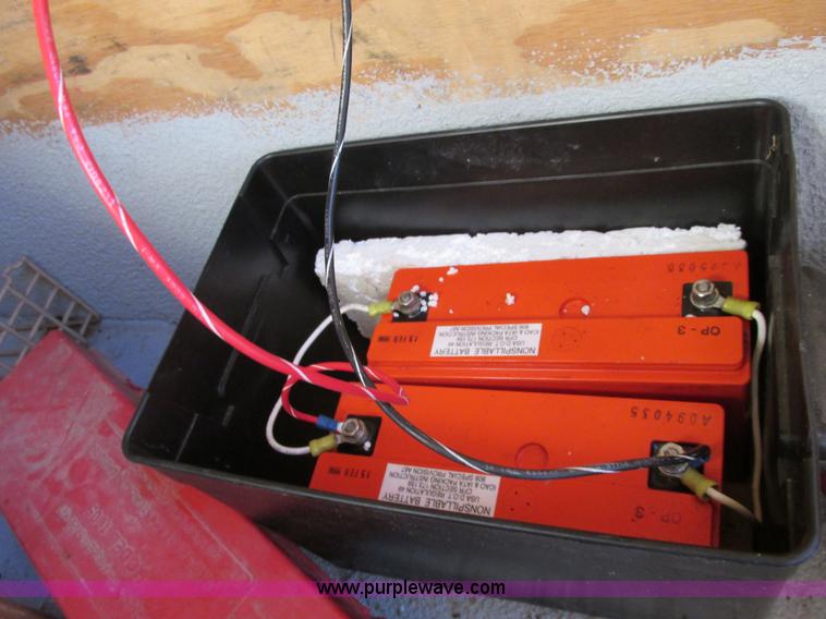 image for item A8524 2001 Knight cargo trailer