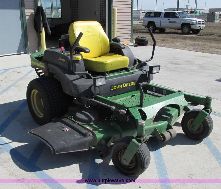 image for item AH9996 2003 John Deere 777 Ztrak ZTR lawn mower