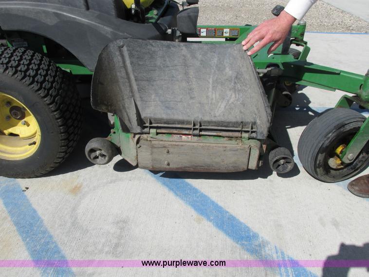 image for item AH9996 2003 John Deere 777 Ztrak ZTR lawn mower