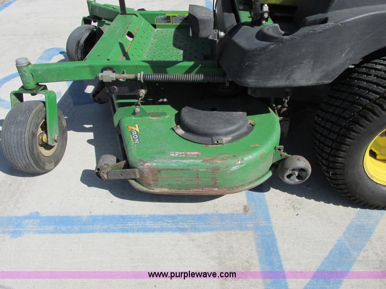image for item AH9996 2003 John Deere 777 Ztrak ZTR lawn mower