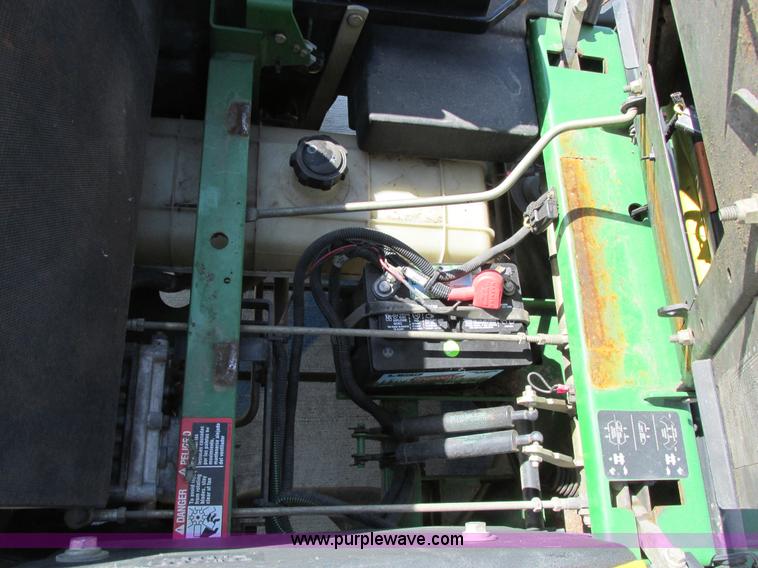 image for item AH9996 2003 John Deere 777 Ztrak ZTR lawn mower