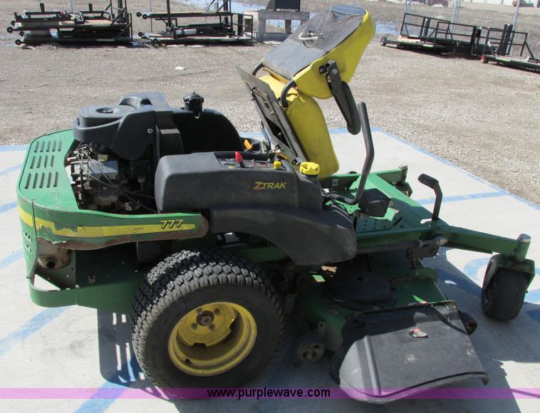 image for item AH9996 2003 John Deere 777 Ztrak ZTR lawn mower