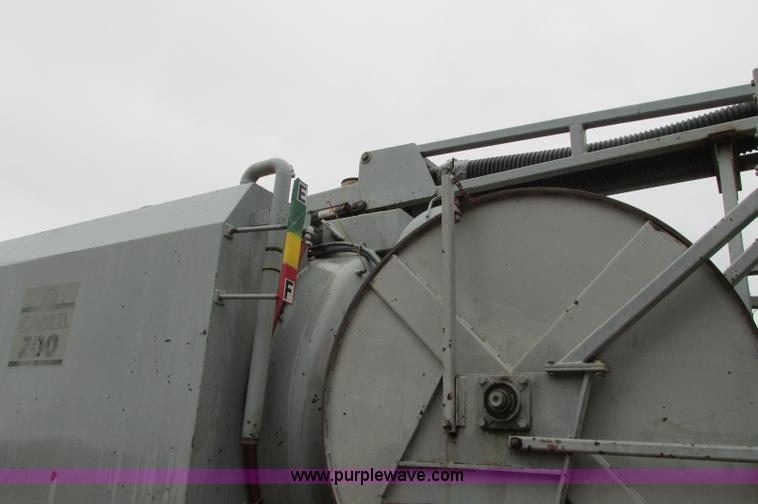 image for item E5030 1990 International 4900 vacuum truck