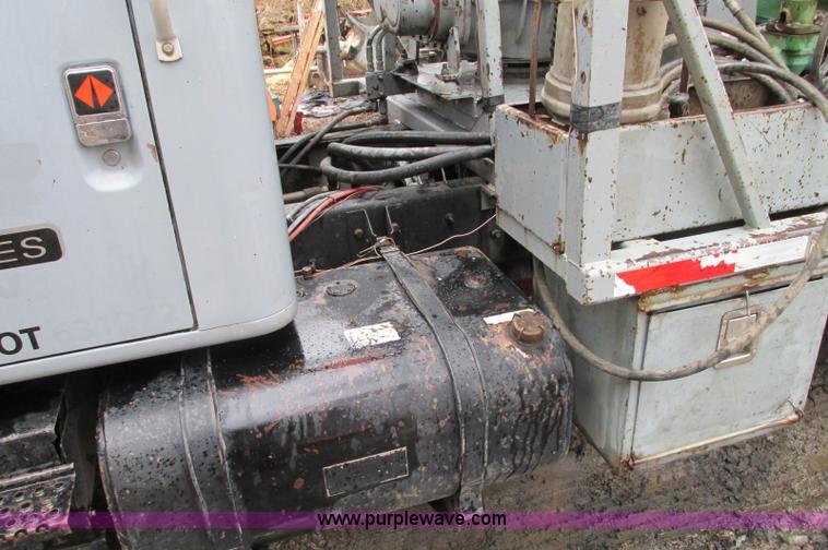 image for item E5030 1990 International 4900 vacuum truck