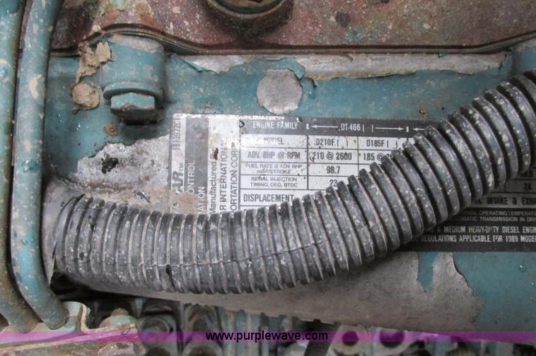 image for item E5030 1990 International 4900 vacuum truck