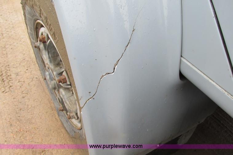 image for item E5030 1990 International 4900 vacuum truck