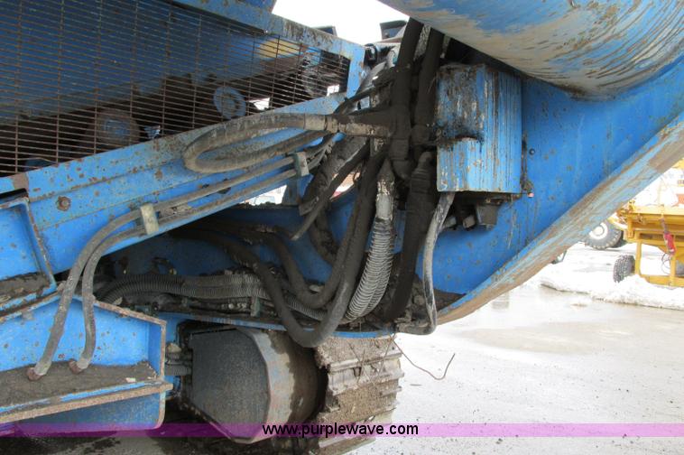 image for item E5042 2000 Terex Pegson 428 Trakpaction impact crusher