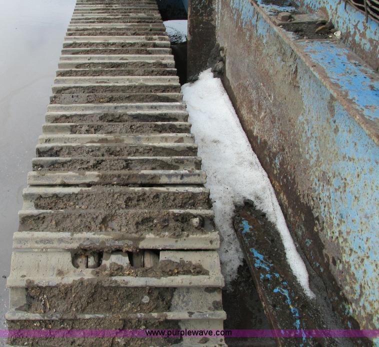 image for item E5042 2000 Terex Pegson 428 Trakpaction impact crusher