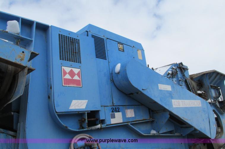 image for item E5042 2000 Terex Pegson 428 Trakpaction impact crusher