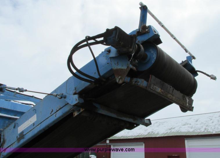 image for item E5042 2000 Terex Pegson 428 Trakpaction impact crusher