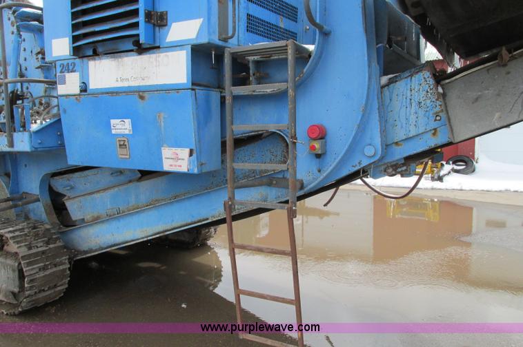 image for item E5042 2000 Terex Pegson 428 Trakpaction impact crusher