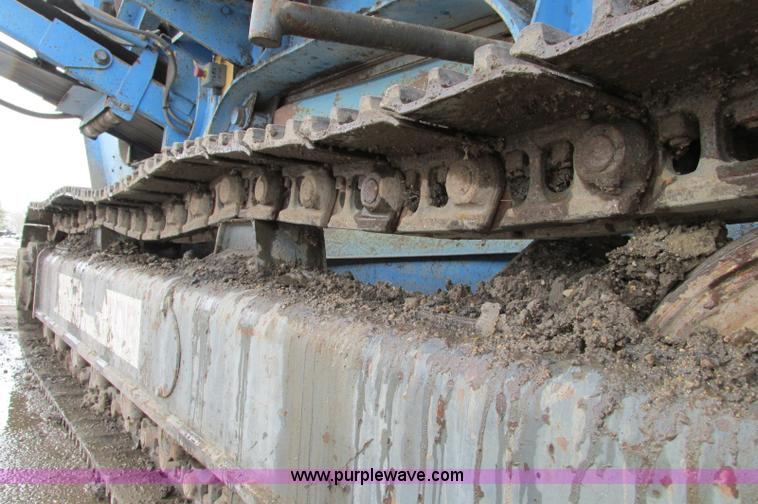 image for item E5042 2000 Terex Pegson 428 Trakpaction impact crusher