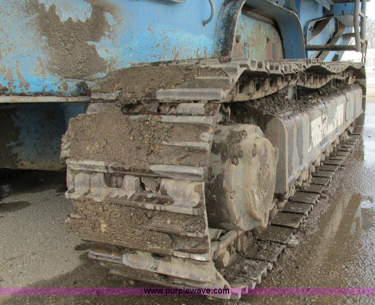 image for item E5042 2000 Terex Pegson 428 Trakpaction impact crusher