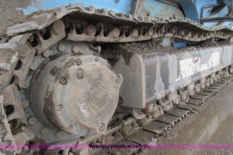 image for item E5042 2000 Terex Pegson 428 Trakpaction impact crusher