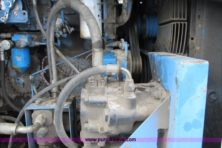 image for item E5042 2000 Terex Pegson 428 Trakpaction impact crusher