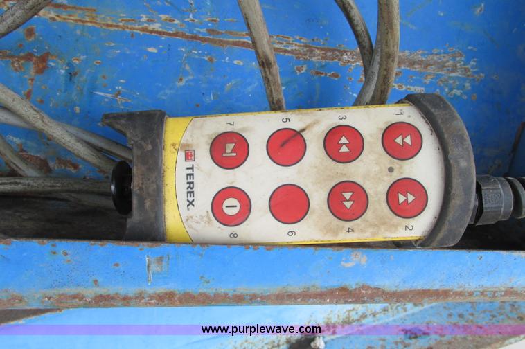 image for item E5042 2000 Terex Pegson 428 Trakpaction impact crusher